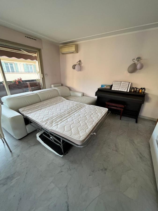 Chambre Privee Avec Terrasse Au Port De Nice Exterior photo